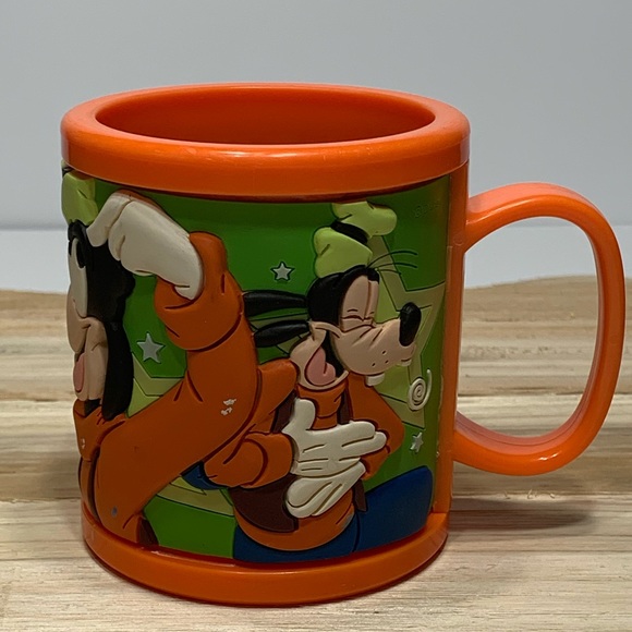 Disney Other - Disney Goofy plastic cup 6 oz